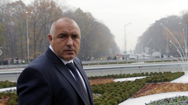 По време на скандала Борисов откриваше кръстовище. Снимка: БТА