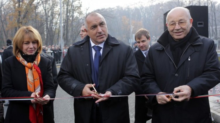 Борисов на откриването на пътния възел. Снимка: БТА