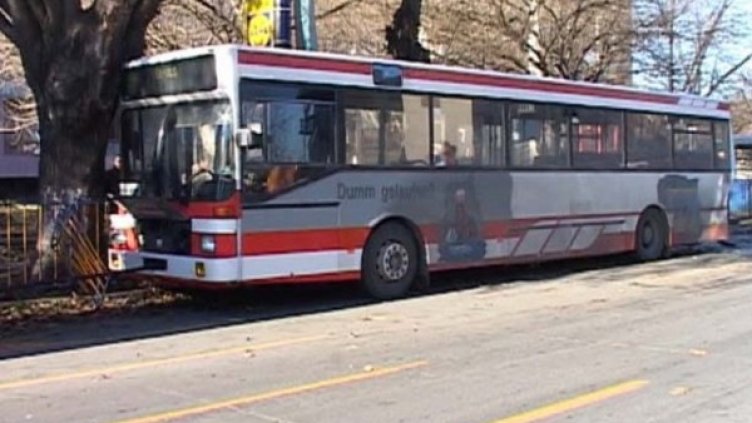 Заспиване зад волана или разсейване причинило катастрофата в Пазарджик 