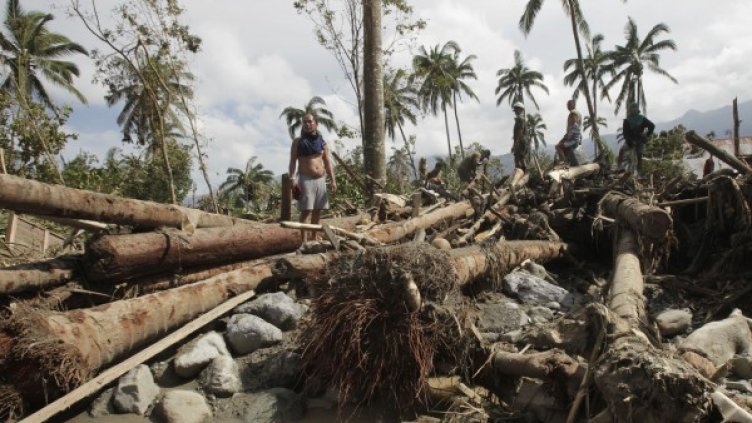 Тайфунът Бофа взе 475 жертви във Филипините. Снимка: Reuters