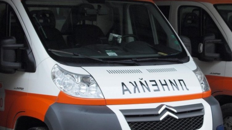 Момчето е откарано в болница. Снимка: архив Булфото