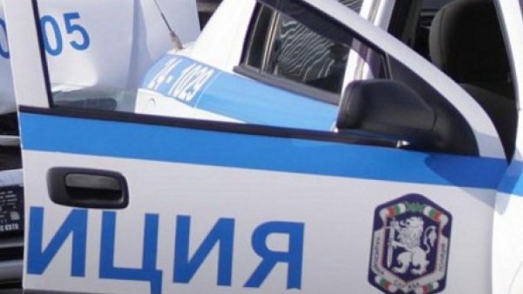 Четирима мъже и две жени са задържани за побой в магазин в Ботвград. Снимка: архив, Булфото