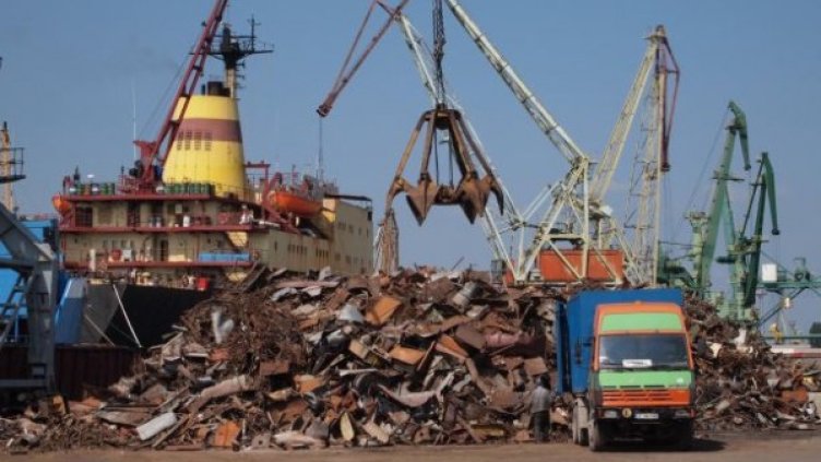 Очаква се голяма част от площадките за скрап да продължат да работят незаконно. Снимка: архил, Булфото