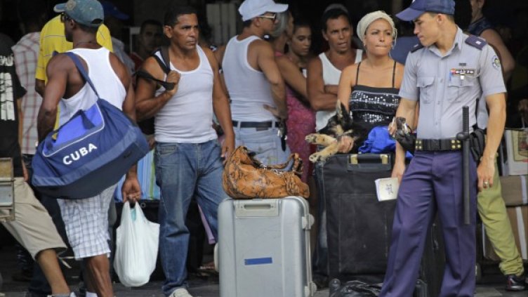 На 14 януари в Куба влизат в сила промени в закона за пътуванията. Снимка: архив, Reuters