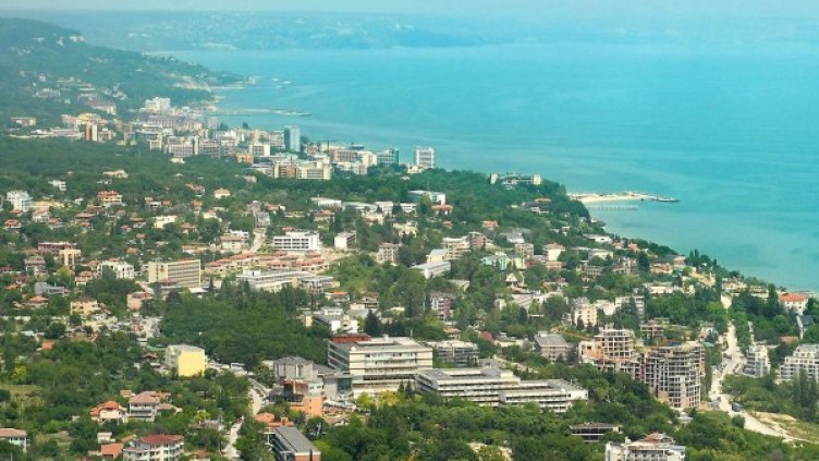 Казахстанци със средни доходи купуват недвижими имоти в България. Снимка: архив, Булфото