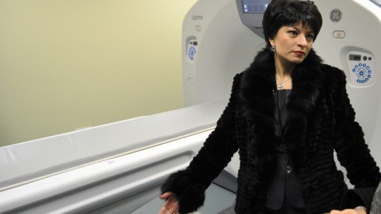 Министърът откри новата Многопрофилна болница за женско здраве "Надежда". Снимка: БТА