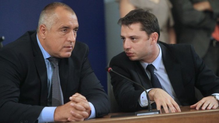 Борисов разпоредил на Добрев да обмислят съкращенията във ВМЗ-Сопот. Снимка: архив, БТА