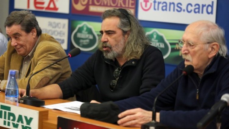 Отляво надясно: Милан Миланов, Андрей Слабаков и Джоко Росич. Снимка: БТА