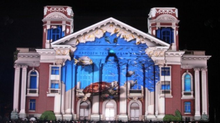 Снимка: MP-Studio
Станислав и Марин Снимка: MP-Studio
Паметникът на Съветската армия се развихри Снимка: MP-Studio