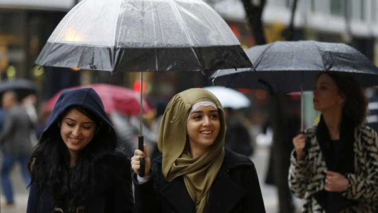 Оксфорд стрийт в Лондон, декември 2012 г. Снимка: архив, Reuters