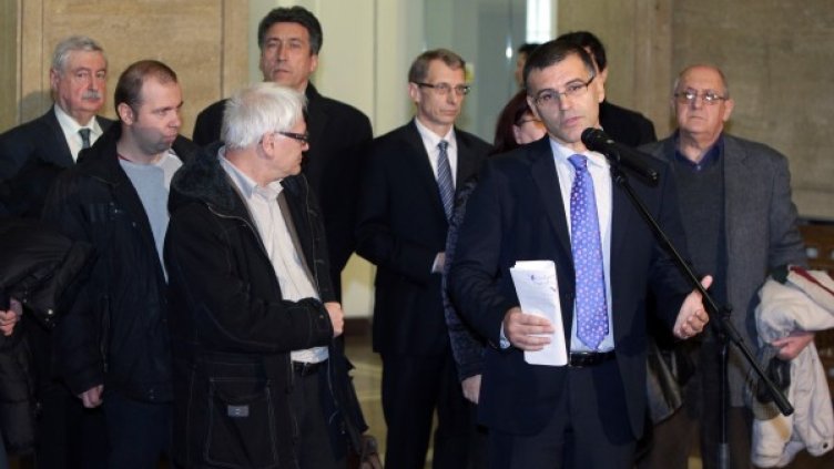 Дянков и учените направиха изявления след срещата. Снимка: БТА