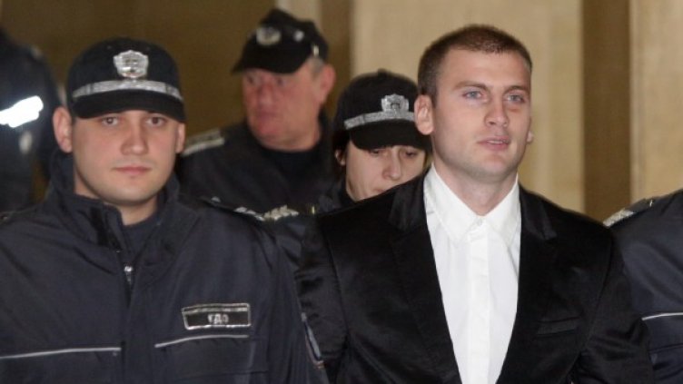 Октай Енимехмедов остава зад решетките. Снимка: БТА