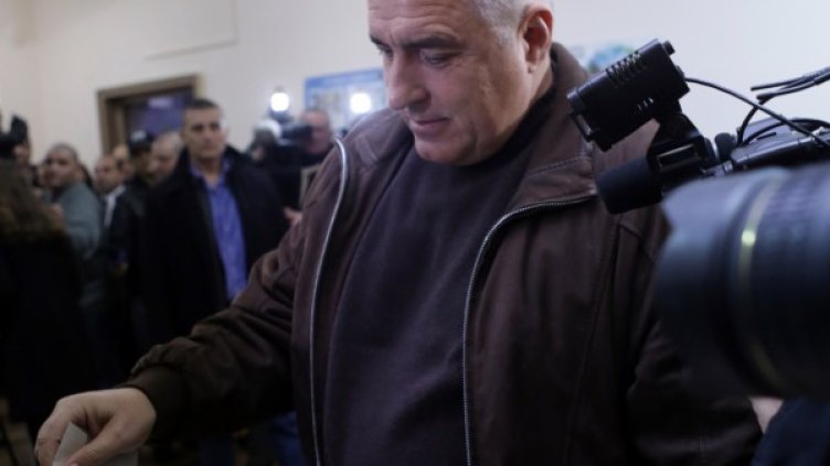 Борисов гласува на референдума Снимка: БТА