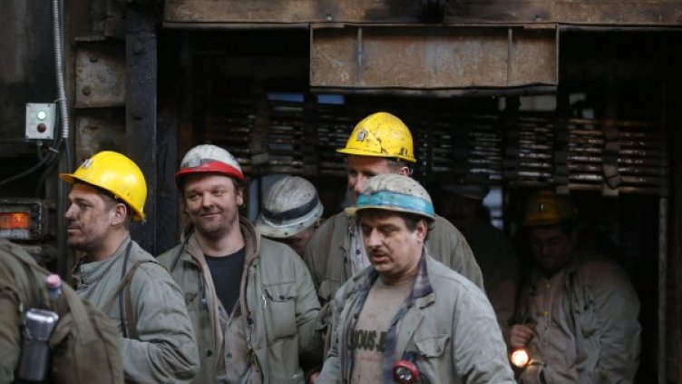 Заплатите в държавния сектор са по-високи от тези в частния. Снимка: архив, Reuters