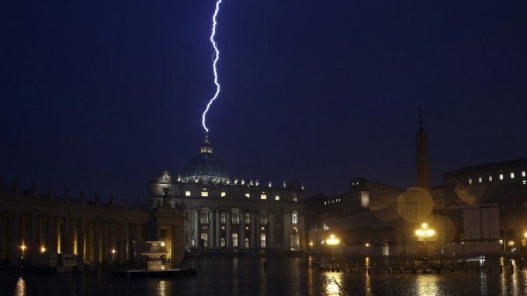 Бурята над Ватикана. Снимка: Ройтерс