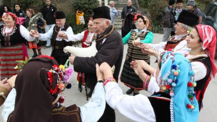 Вино и хорце за празника! 