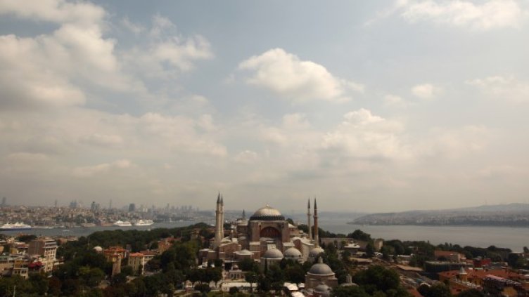 Турците, изселници от България, искат повече избирателни секции. Снимка: архив, Reuters