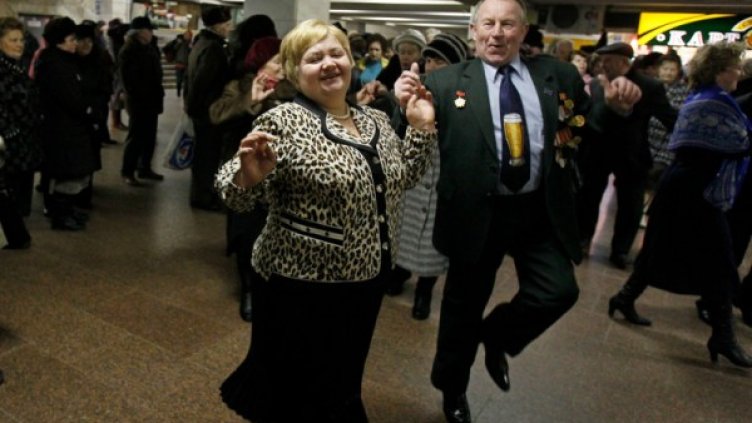 Веселба в метрото 