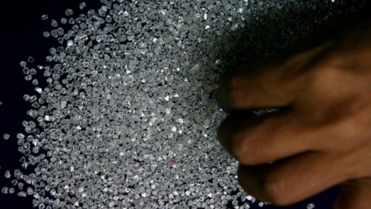 26 000 диаманта се опитал да пренесе мъж в ръчния си багаж. Снимка: архив, Reuters