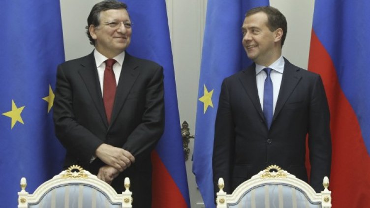 Жозе Барозу и Дмитрий Медведев. Снимка: Reuters