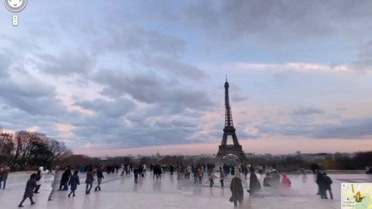 Айфеловата кула в Париж Снимка: Google Street View