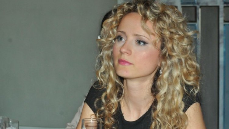 Деси Добрева ще бъде кандидат за депутат. Снимка: Булфото