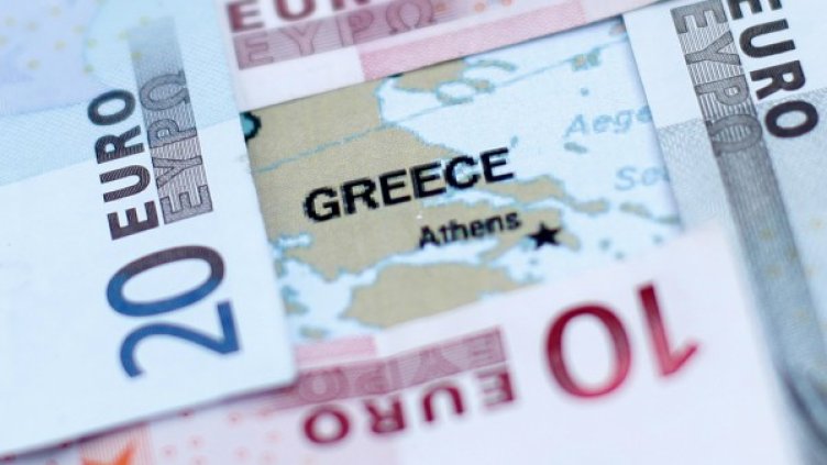 Гръцките вложители разхвърлят парите си в различни сметки. Снимка: архив, Reuters