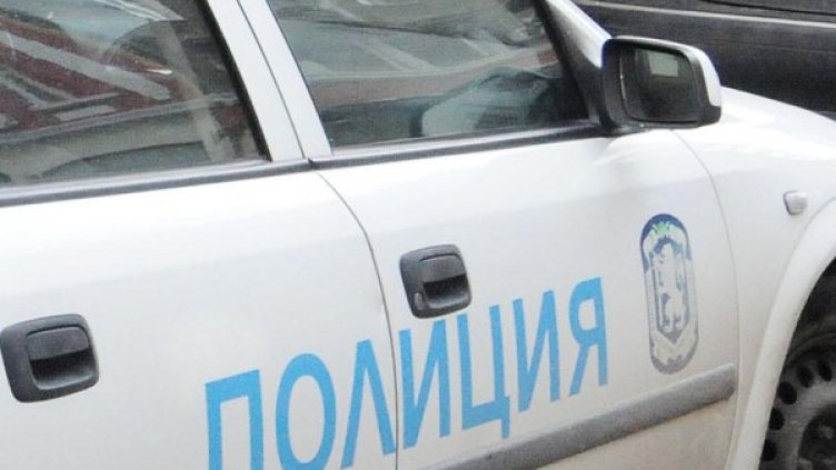 Молът в Бургас отваря врати днес след сигнал за бомба