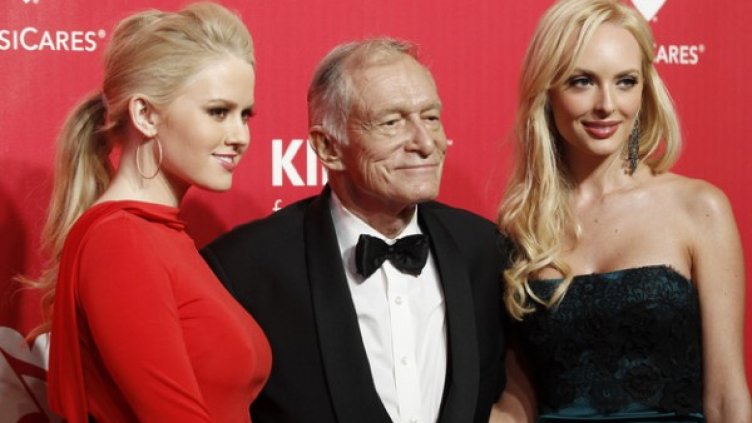 Хю Хефнър е пример за човек, на когото разликата във възрастта изобщо не пречи. Снимка: Reuters