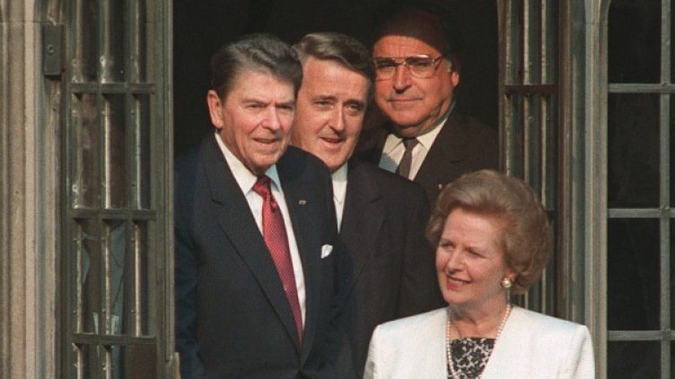 Маргарет Тачър с президента на САЩ Роналд Рейгън, канадския премиер Браян Мълроуни и германския канцлер Хелмут Кол. Снимка: БТА