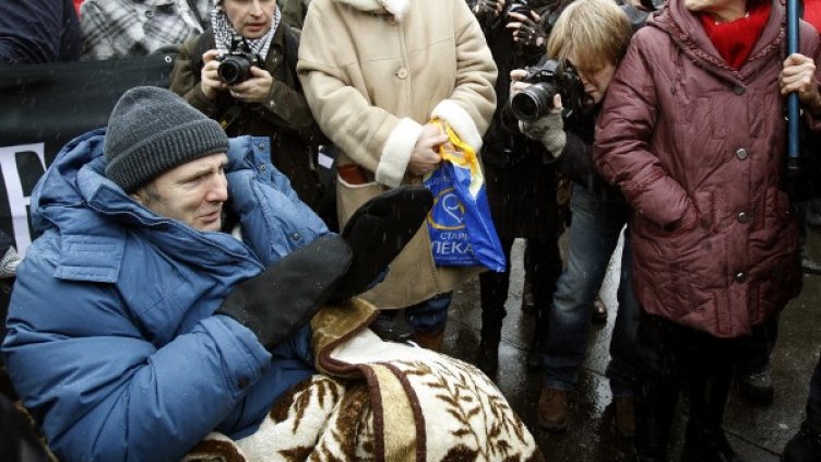 Михаил Бекетов в инвалидната количка.  Снимка: архив, Reuters