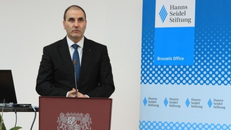 Цветан Цветанов говори за свършеното в МВР. Снимка: ГЕРБ