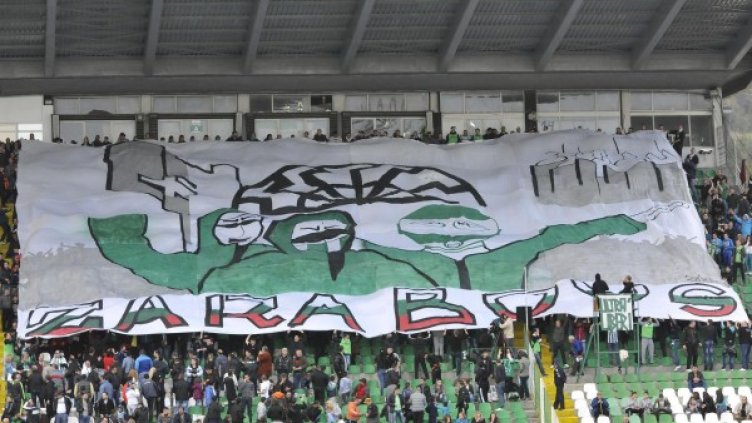 Феновете на Берое обещават подкрепа за отбора на полуфинала със Славия. Снимка: Булфото