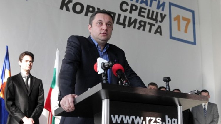 Яне Янев се усъмни във финансирането на партията на Кунева. Снимка: БТА
