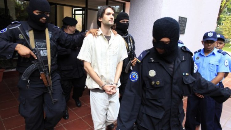 Заловеният Ерик Джъстин Тот. Снимка: Reuters