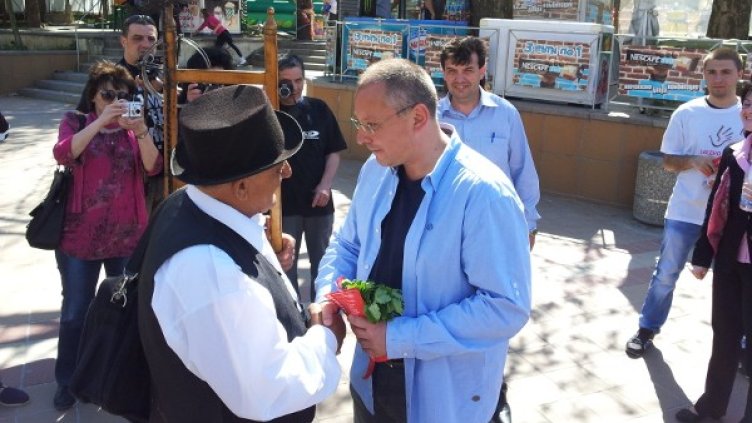 Предизборни срещи. Снимка: БСП