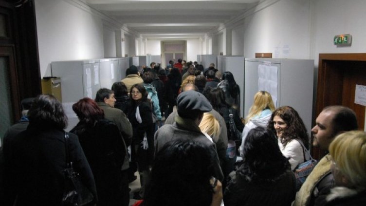 От НАП предупреждават, че ще се чака. Снимка: архив Булфото