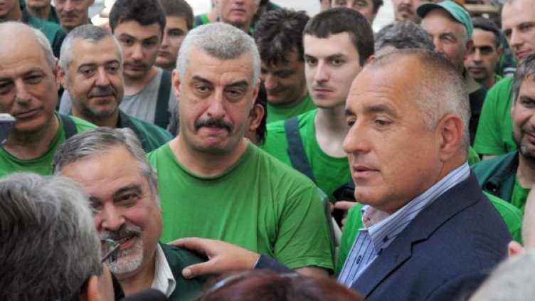 Борисов бе на посещение във фирма "Биомашиностроене". Снимка: БТА