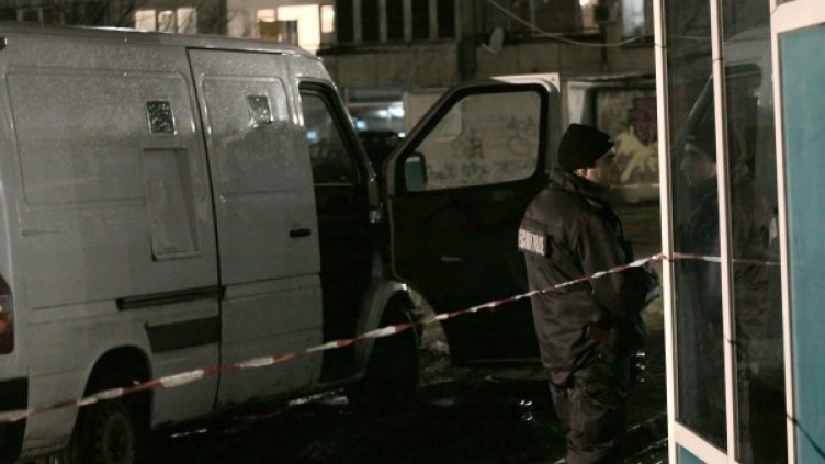 Тримата извършители са задържани. Снимка: Архив Булфото