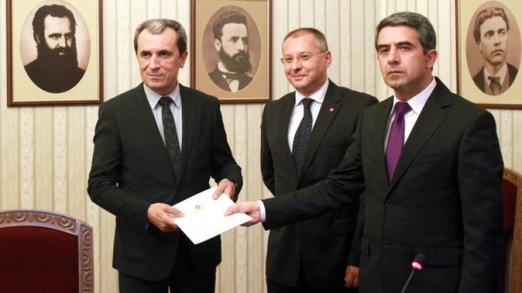 Миналата седмица Плевнелиев връчи мандата на Орешарски. Снимка: БТА