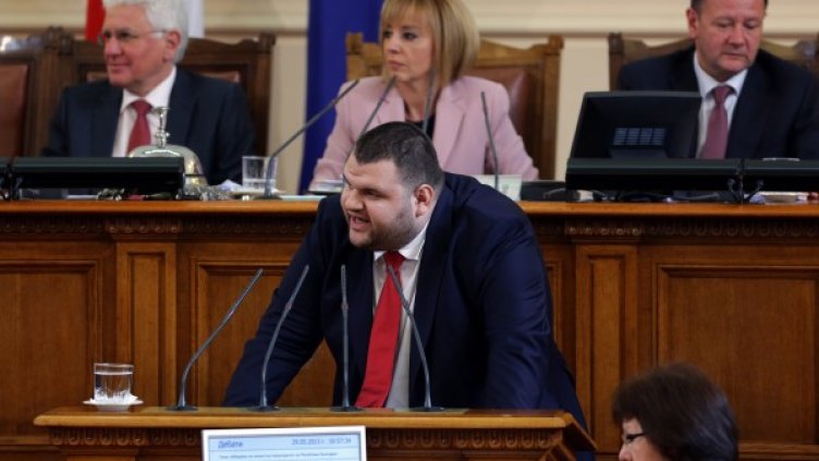 Цветан Цветанов Снимка: БТА
Делян Пеевски. Снимка: БТА