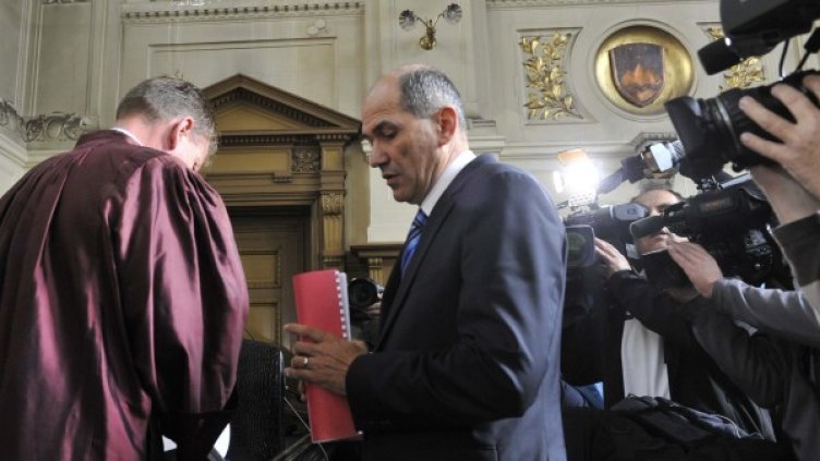 Янез Янша в съдебната зала. Снимка: Reuters