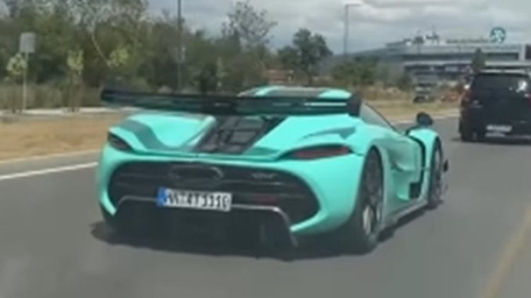 Един от суперавтомобилите на Андрю Тейт се появи в София 