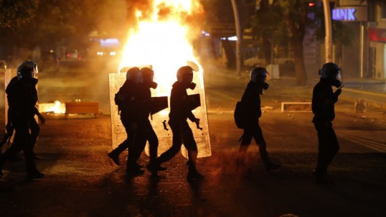 Три станаха жертвите на протестите в Турция. Снимка: Reuters