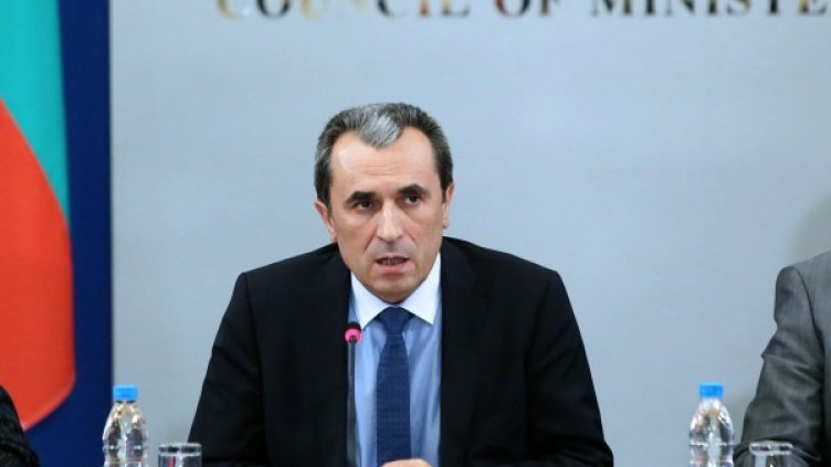 По всичко личи, че на Пламен Орешарски няма да му е лесно. Снимка: БТА