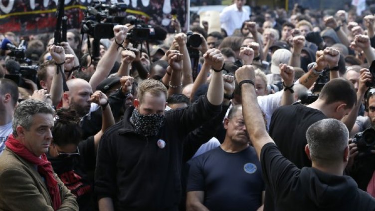 Протест в Париж след убийството на 19-годишния студент. Снимка: Reuters