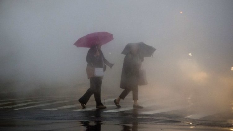 Синоптиците предупреждават за силни валежи. Снимка: Ройтерс, архив