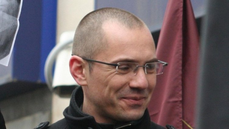 Ангел Джамбазки от години води битка с ромските гета. Снимка: Булфото, архив