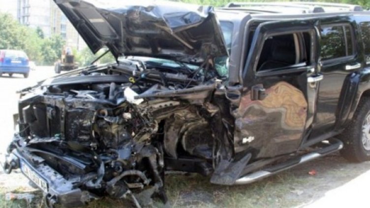 Джипът на Максим, който уби един човек и рани тежко Мануела. Снимка: архив, Булфото