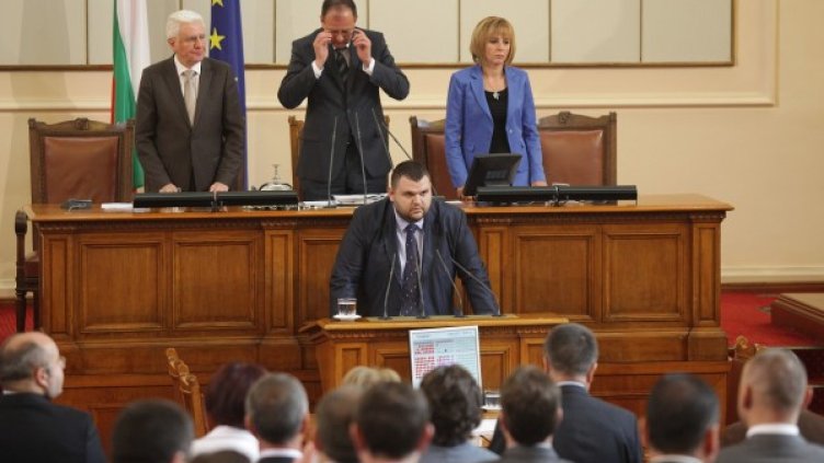 Изборът на Пеевски взриви социалните мрежи. Снимка: БТА